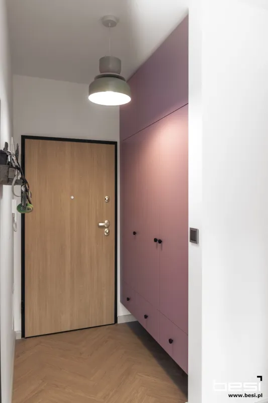 Mieszkanie w Zabrzu — fronty laminowane, blat HPL — Przedpokój