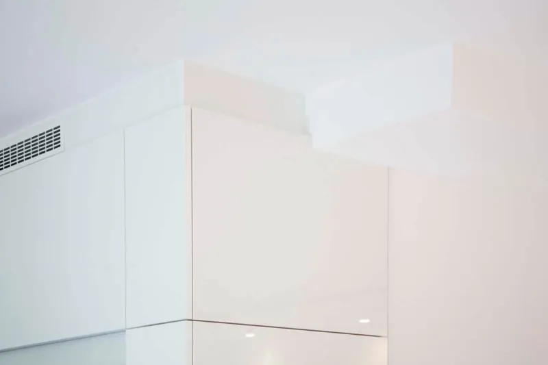 03 6