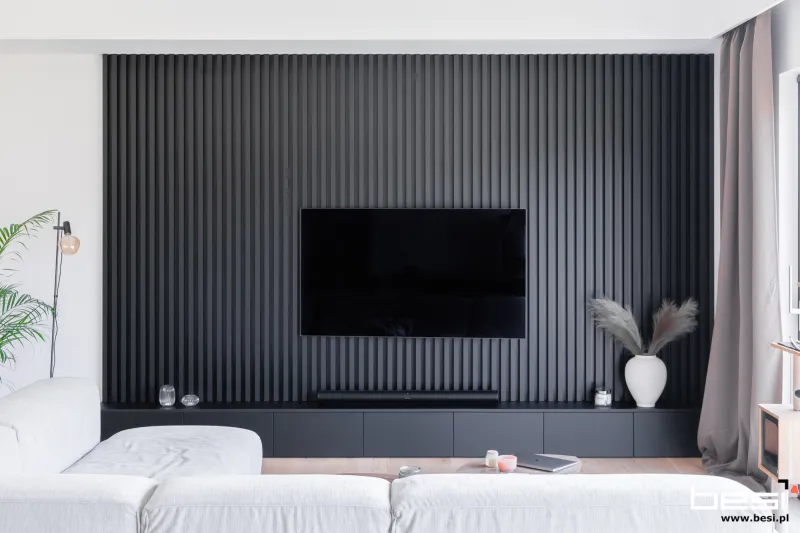 Dom w Bobrownikach — czarne ryfle i Dekton — Salon