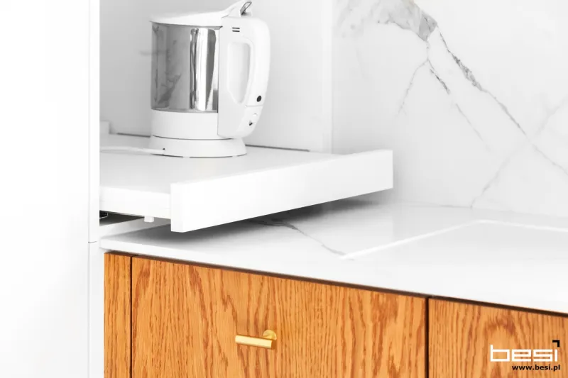 Kuchnia w Zbrosławicach — fornir dębu i Dekton — Kuchnia