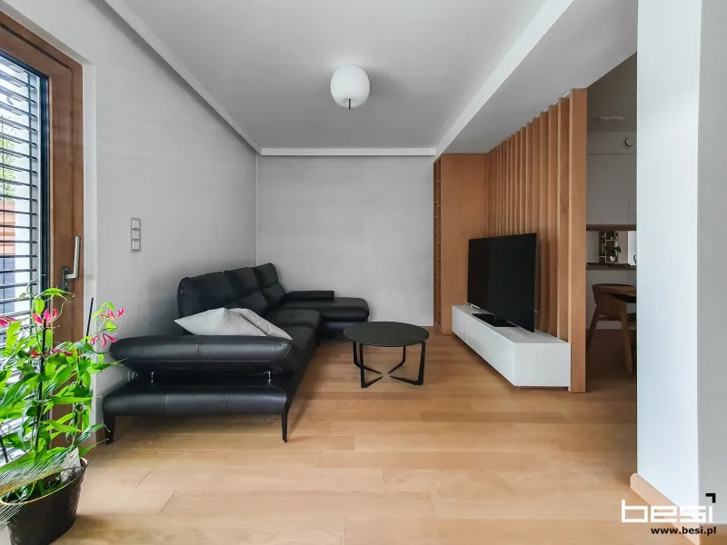 Dom w Gliwicach — fornir dębu i lakier — Kuchnia, jadalnia, salon